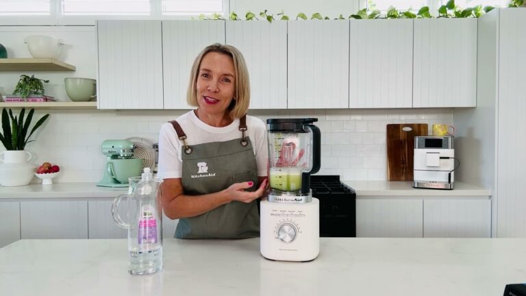 How to Clean a Blender Quickly and Easily
